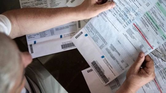 Ajustes tarifarios de octubre: impacto en la economía argentina