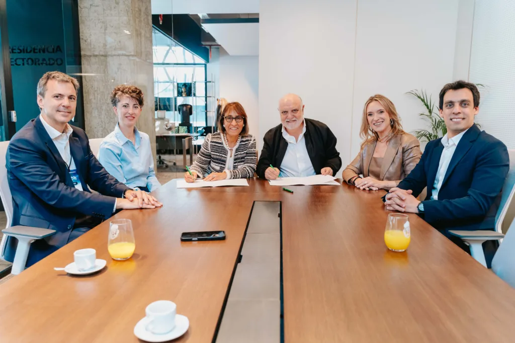 Alianza entre IFC y Universidad Siglo 21 impulsa el desarrollo de talento en minería y energía en Argentina