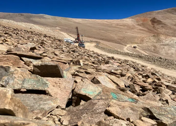 Andina Copper descubre nuevo sistema de cobre pórfido en San Juan, potenciando la exploración minera