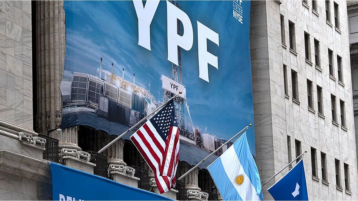 Argentina Apela Fallo Millonario en Caso YPF ante Corte de Estados Unidos