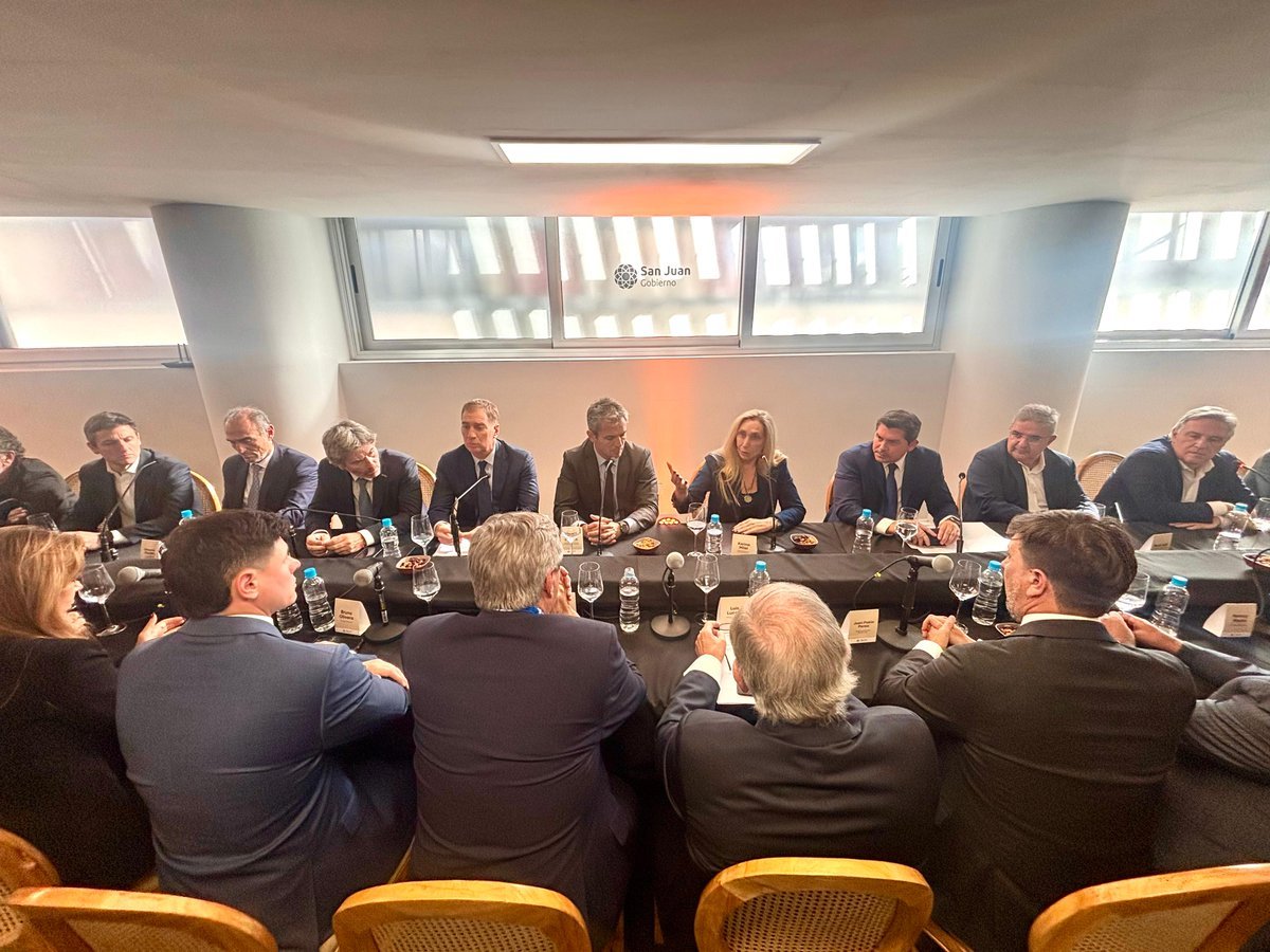 Argentina Busca Quintuplicar Exportaciones Mineras para 2035 con Nuevas Políticas