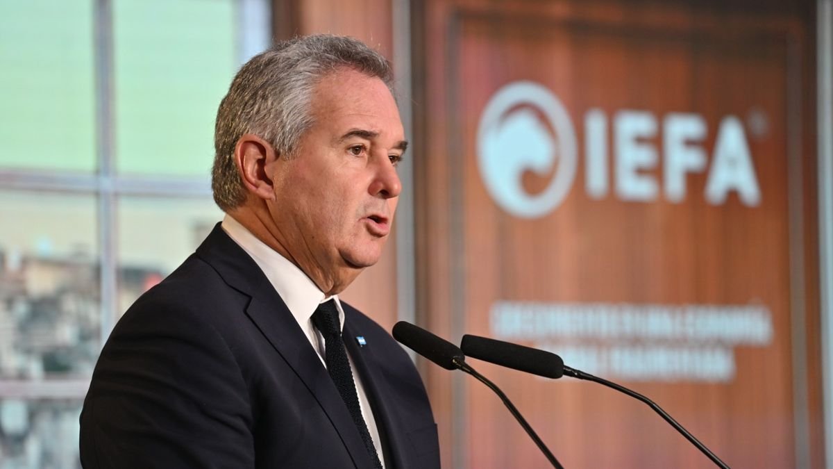 Argentina en el Escenario Global: Milei Busca Inversiones en Energía y Minería ante la Crisis Petrolera