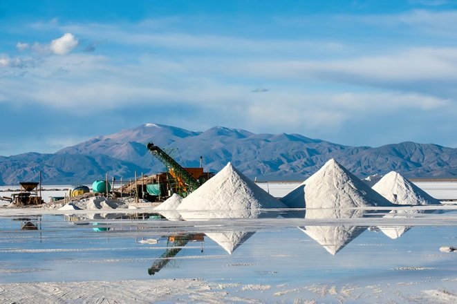 Argentina Impulsa la Minería de Cobre y Litio con Acuerdo Regional Histórico