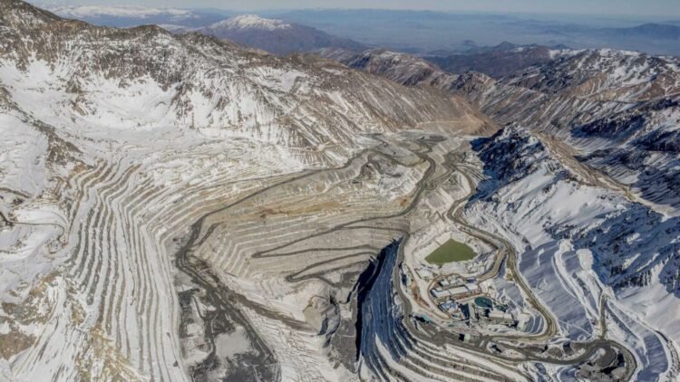 Argentina Reestructura Leyes para Impulsar la Minería y Atraer Inversiones