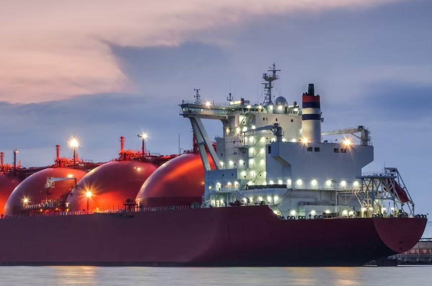 Argentina Optimiza Importación de GNL: Privados Asumen Costos por Primera Vez desde 2008