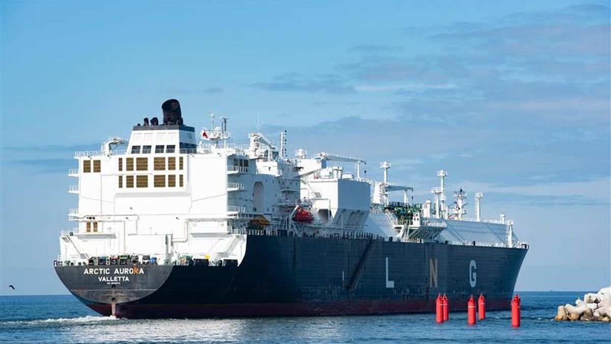 Argentina pospone la privatización de importación de GNL en medio de la crisis en Medio Oriente