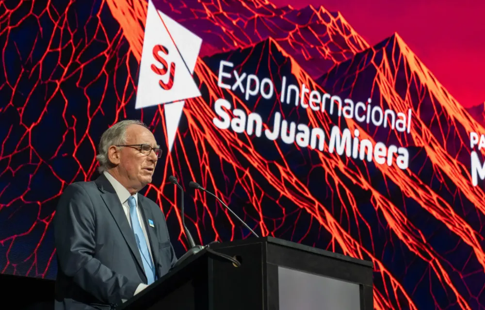 Argentina se Enfrenta a una Oportunidad Histórica en Minería, pero Obstáculos Internos Amenazan el Avance