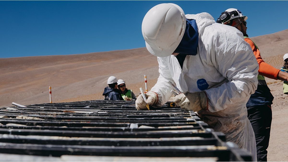 Argentina y Chile impulsan proyectos mineros binacionales en San Juan