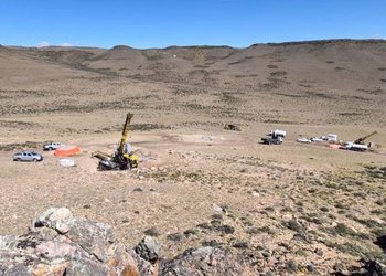 Astra Exploration amplía horizontes en el Macizo del Deseado con hallazgos de plata excepcionales