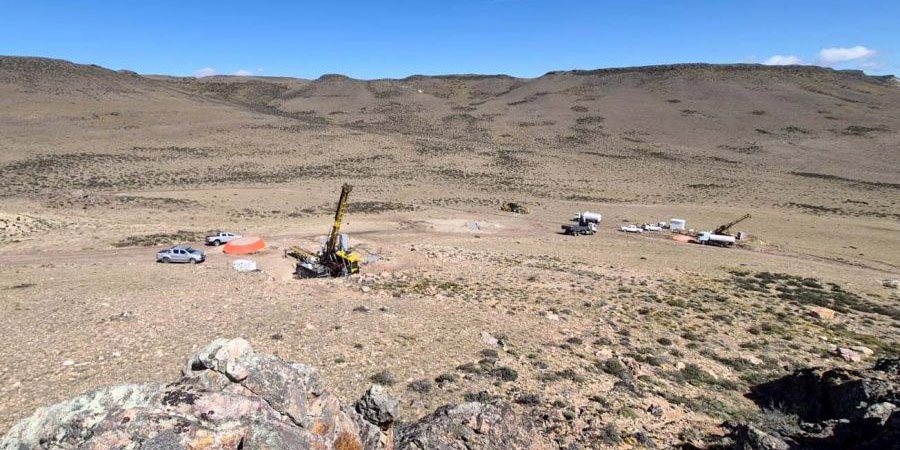 Astra Exploration amplía horizontes en el Macizo del Deseado con hallazgos de plata excepcionales