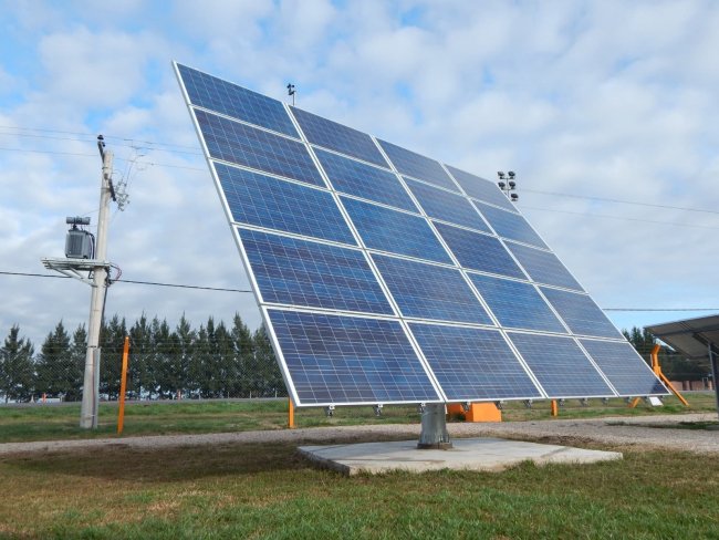 Buenos Aires impulsa la construcción de cinco nuevos parques solares