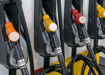 Caída en ventas de combustibles en Argentina marca séptima baja consecutiva