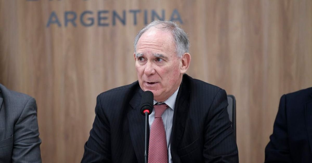 Controversia en Argentina: El Debate sobre Cupos Locales en la Minería