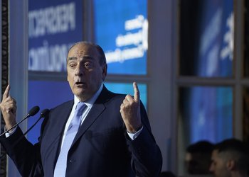 Controversia en el Gobierno tras la salida de Diego Spagnuolo por presuntos audios de coimas