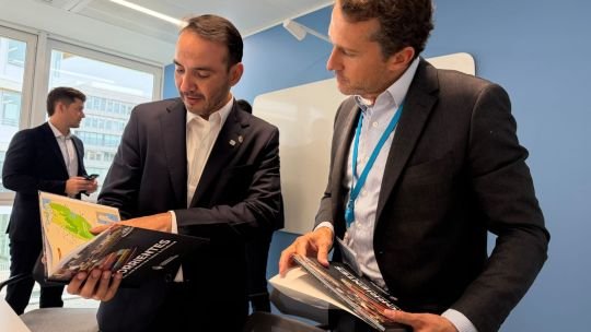 Corrientes Desembarca en Europa: Energías Renovables y Bonos de Carbono en la Mira