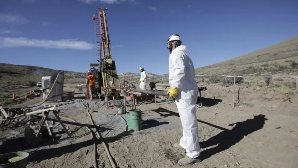 Crecimiento minero en Argentina: oportunidades laborales y desafíos de capacitación