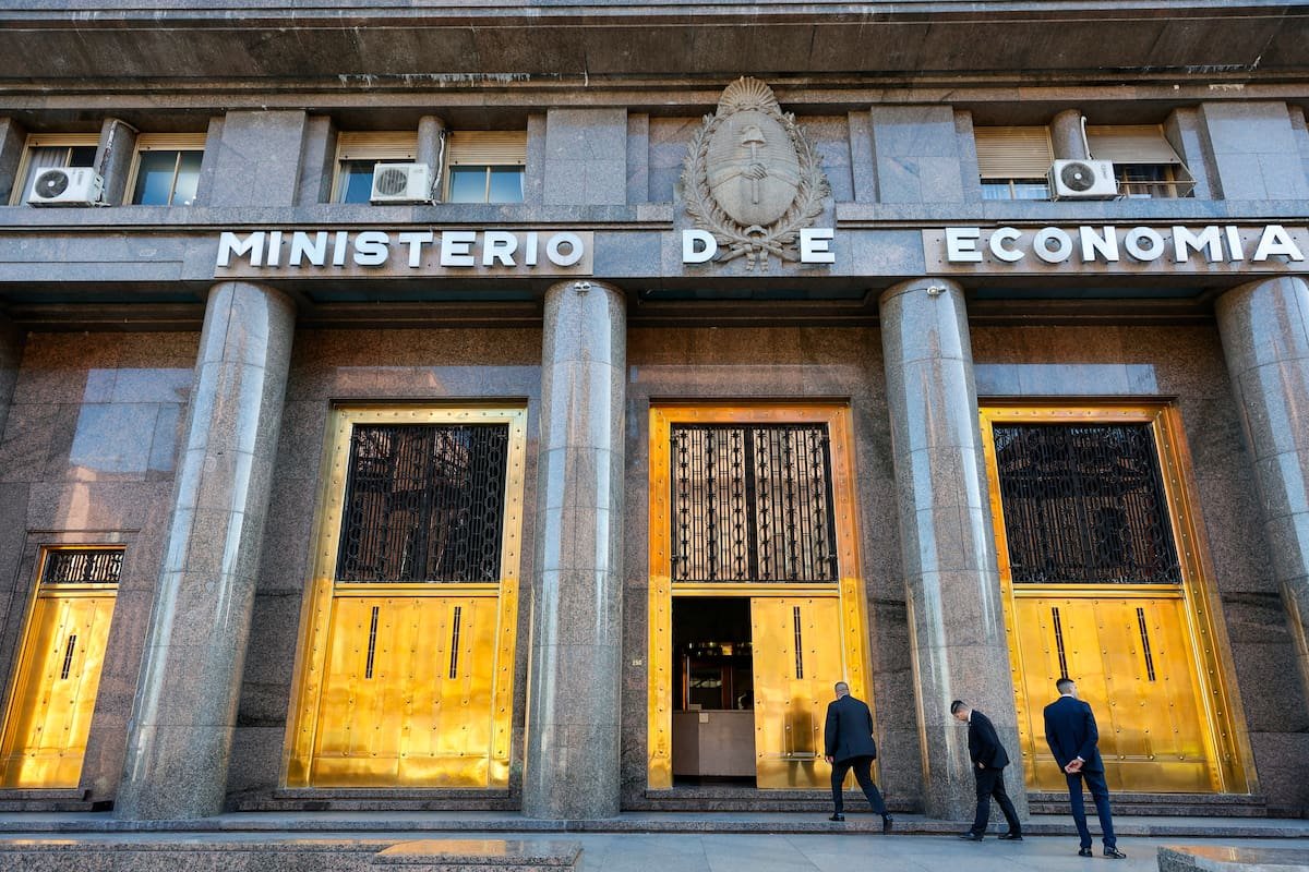 El Gobierno argentino renueva deuda y capta fondos adicionales