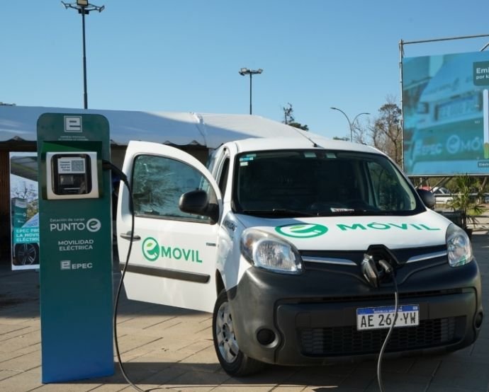 EPEC Inicia su Camino en el Mercado de Capitales con Emisión Millonaria
