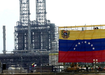 Estados Unidos Gestiona Ventas de Petróleo Venezolano para Reconstrucción del País