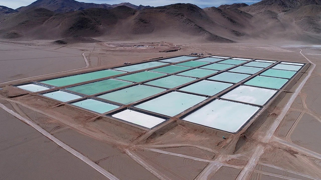 Glencore evalúa entrar al litio argentino con Centenario-Ratones en Salta