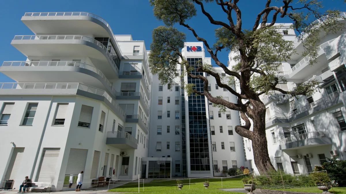 Hospital Británico y YPF Luz: Alianza para un Futuro Energético Sostenible