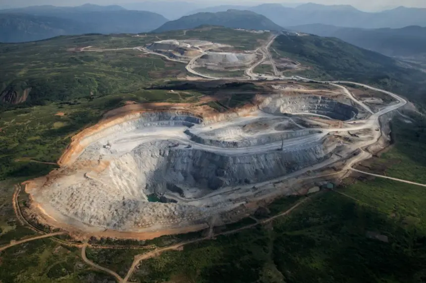 Inversión de Trump en Newmont: ¿Conflicto de interés en el sector minero global?