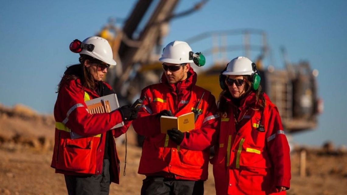 La minería argentina enfrenta su nuevo desafío: la competencia por el talento calificado