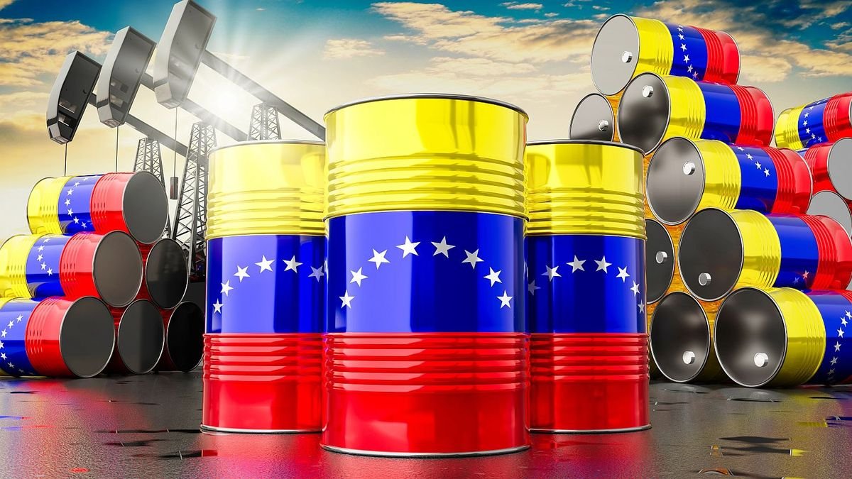 La producción de petróleo de la OPEP disminuye en enero de 2026, impactando en el mercado global