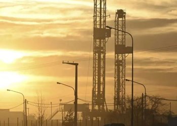 Lanzan plataforma para monitorear exportaciones de petróleo y gas en Argentina