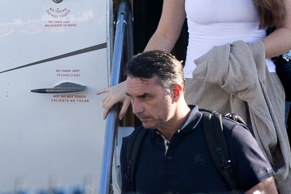 Legisladores de EE.UU. investigan posible ayuda en Argentina para la fuga de Flavio Bolsonaro