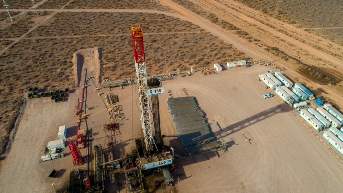 Neuquén impulsa inversiones en hidrocarburos al integrar el upstream al RIGI