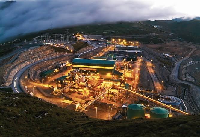 Nuevo Proyecto de Ley en Perú Aumenta la Carga Fiscal sobre la Minería