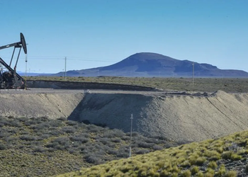 Pan American Energy invertirá u$s1.200 millones en Cerro Dragón para recuperar petróleo