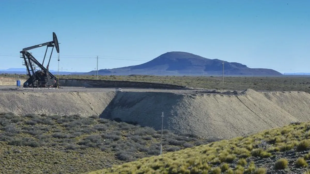 Pan American Energy invertirá u$s1.200 millones en Cerro Dragón para recuperar petróleo