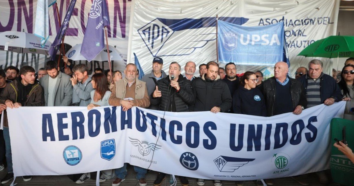 Trabajadores de la ANAC exigen mejoras laborales a través de asambleas en aeropuertos
