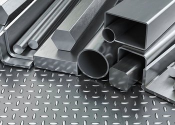 Trump Considera Reducir Aranceles al Acero y Aluminio Ante Presiones Económicas