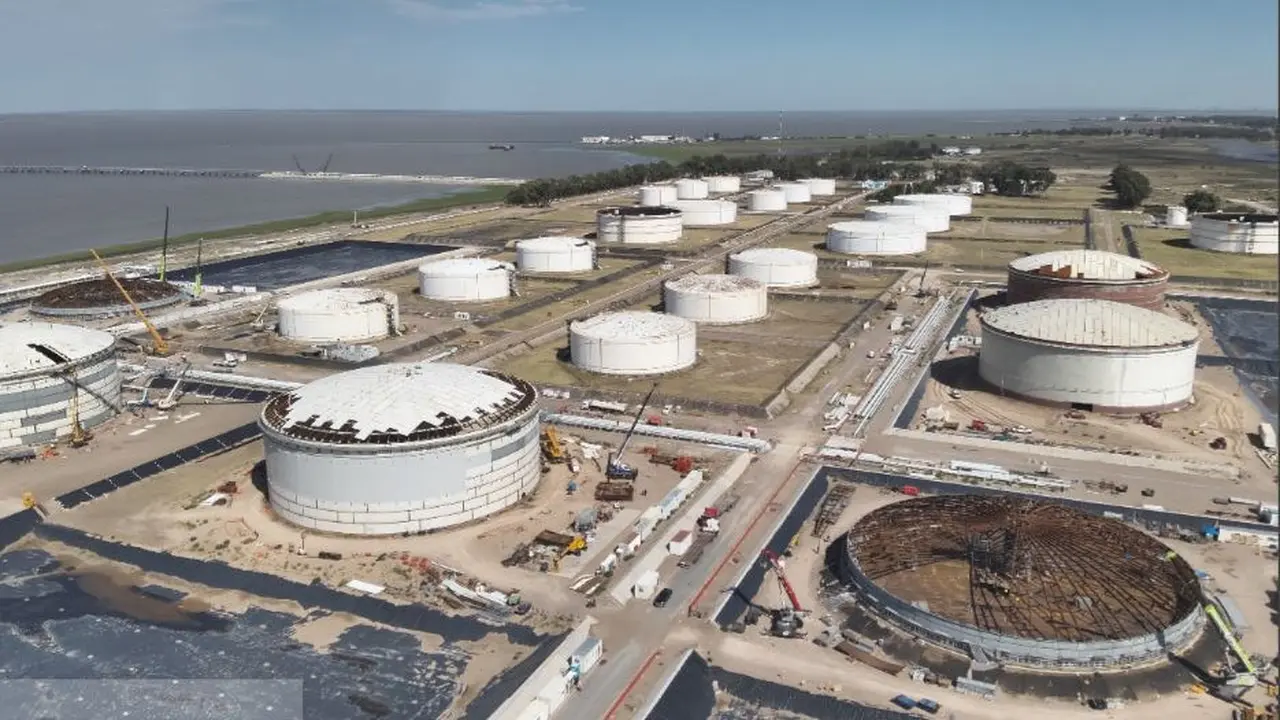 Vaca Muerta impulsa exportaciones energéticas: superávit histórico y nuevos mercados