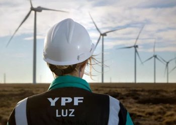 YPF adquiere el control total de YPF Luz con una inversión millonaria