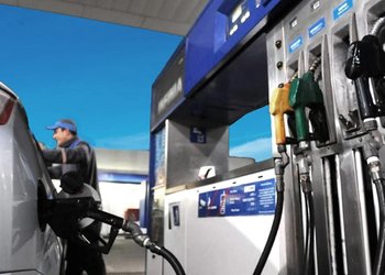 YPF ajusta precios de combustibles en medio de tensiones internacionales