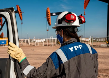 YPF Avanza con Megaproyecto de Exportación de GNL en Vaca Muerta