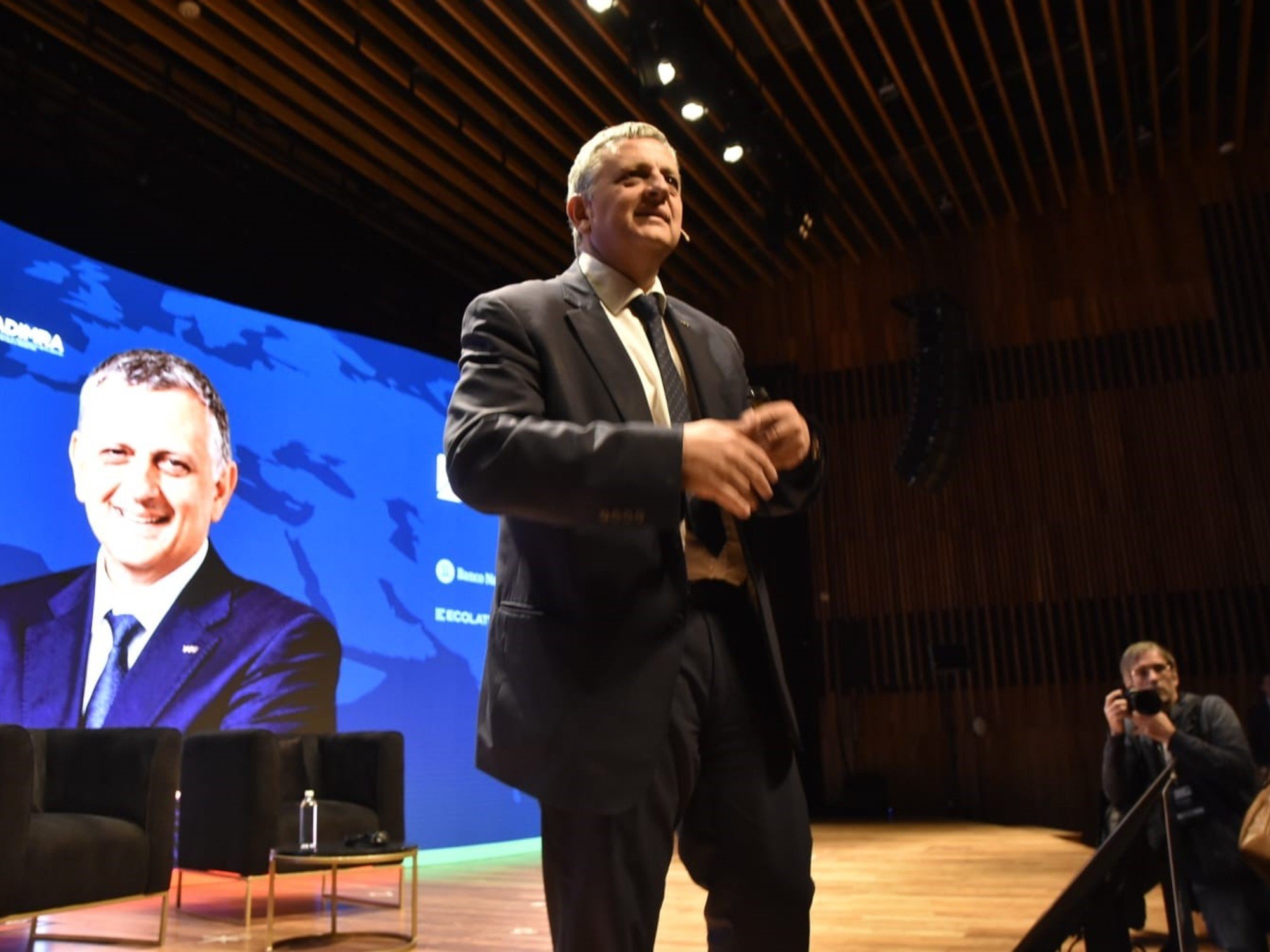 YPF planea inversiones millonarias en Vaca Muerta y expande su capacidad de GNL