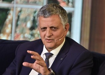 YPF proyecta un superávit energético récord impulsado por el precio del petróleo