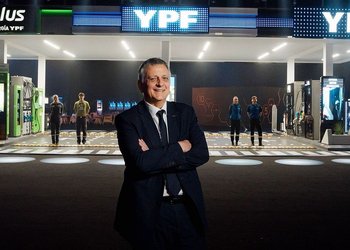 YPF responde al llamado de Horacio Marín y contrata a 200 egresados del Instituto Vaca Muerta