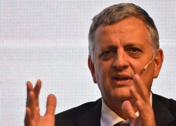 YPF revoluciona el mercado: un millón de acciones vendidas desde su app en un mes