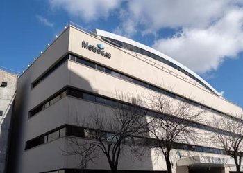 YPF vende MetroGAS a Edenor por US$780 millones: un nuevo gigante energético en Argentina