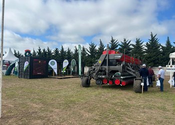 Indecar debutó en el Circuito del Maní con su sembradora
