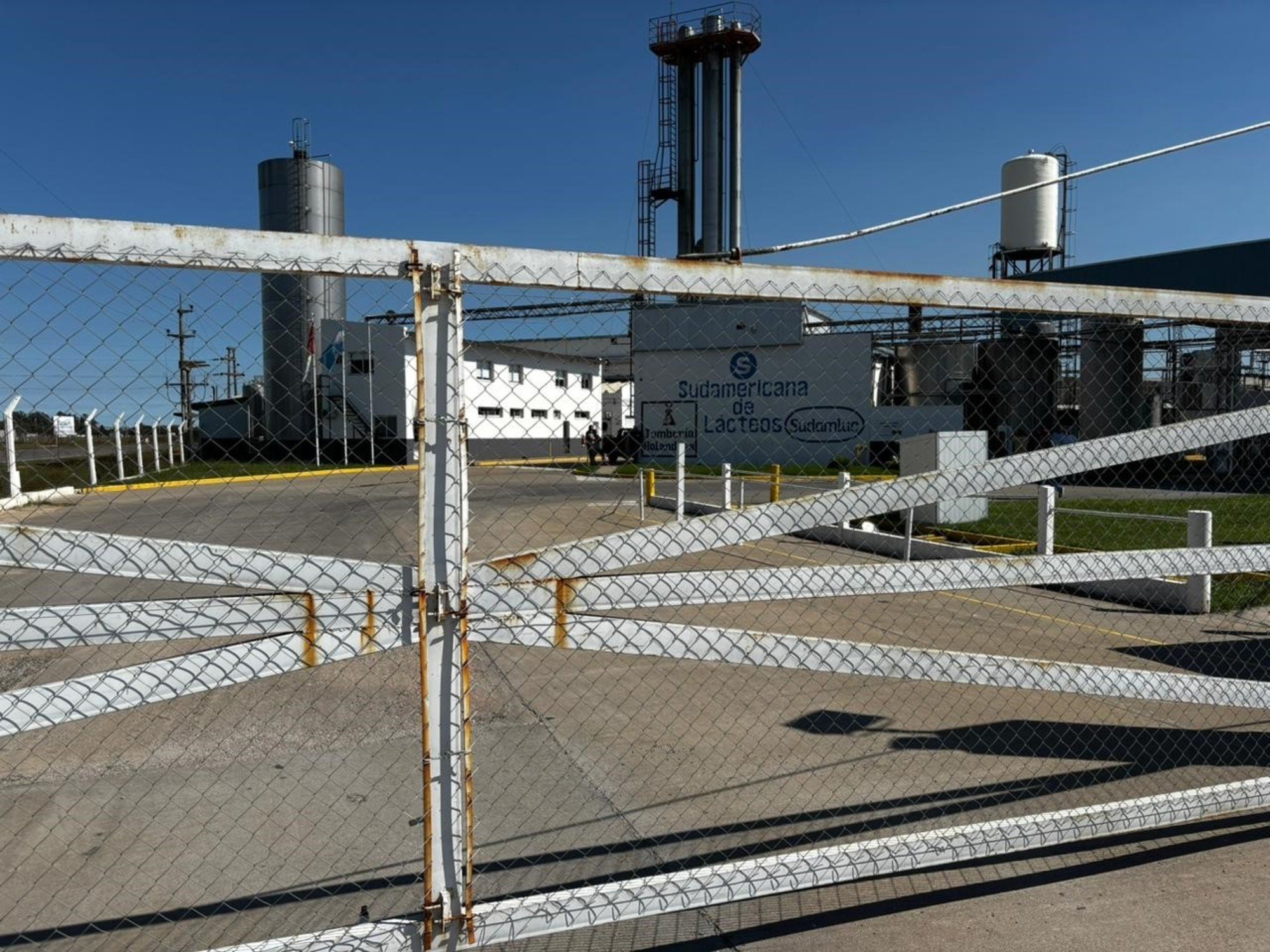 Otra industria láctea en problemas: denuncian que debe sueldos y la fábrica está totalmente paralizada