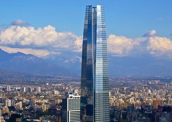 Chile cae un puesto en el Ranking de Competitividad Mundial y muestra señales de estancamiento