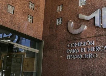 CMF denuncia a tres empresas por presunto fraude en asesorías de créditos hipotecarios: así funcionaba el mecanismo