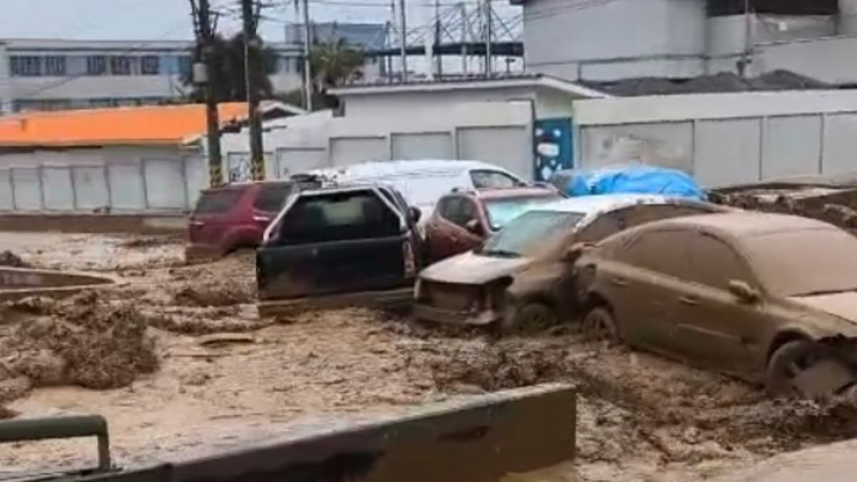 Alerta sanitaria en Tarapacá y Antofagasta por riesgos asociados con los aluviones